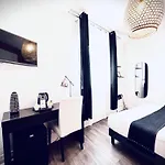 Jules Hotel 2*