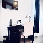 Hotel Jules 2*