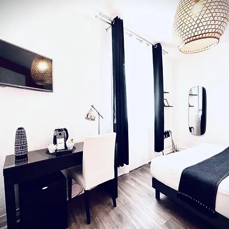 Jules Hotel 2*