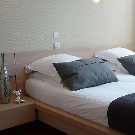 Jules Hotel 2*